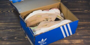 Adidas is Selling a ‘Perfect’ $120 OZWEEGO Shoes for Just $84, and Shoppers Rush to Catch the Deal
