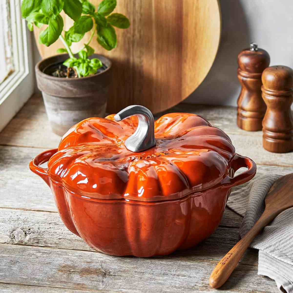 STAUB Cast Iron Dutch Oven