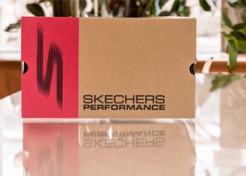 Caja de zapatillas Skechers - El MIRA