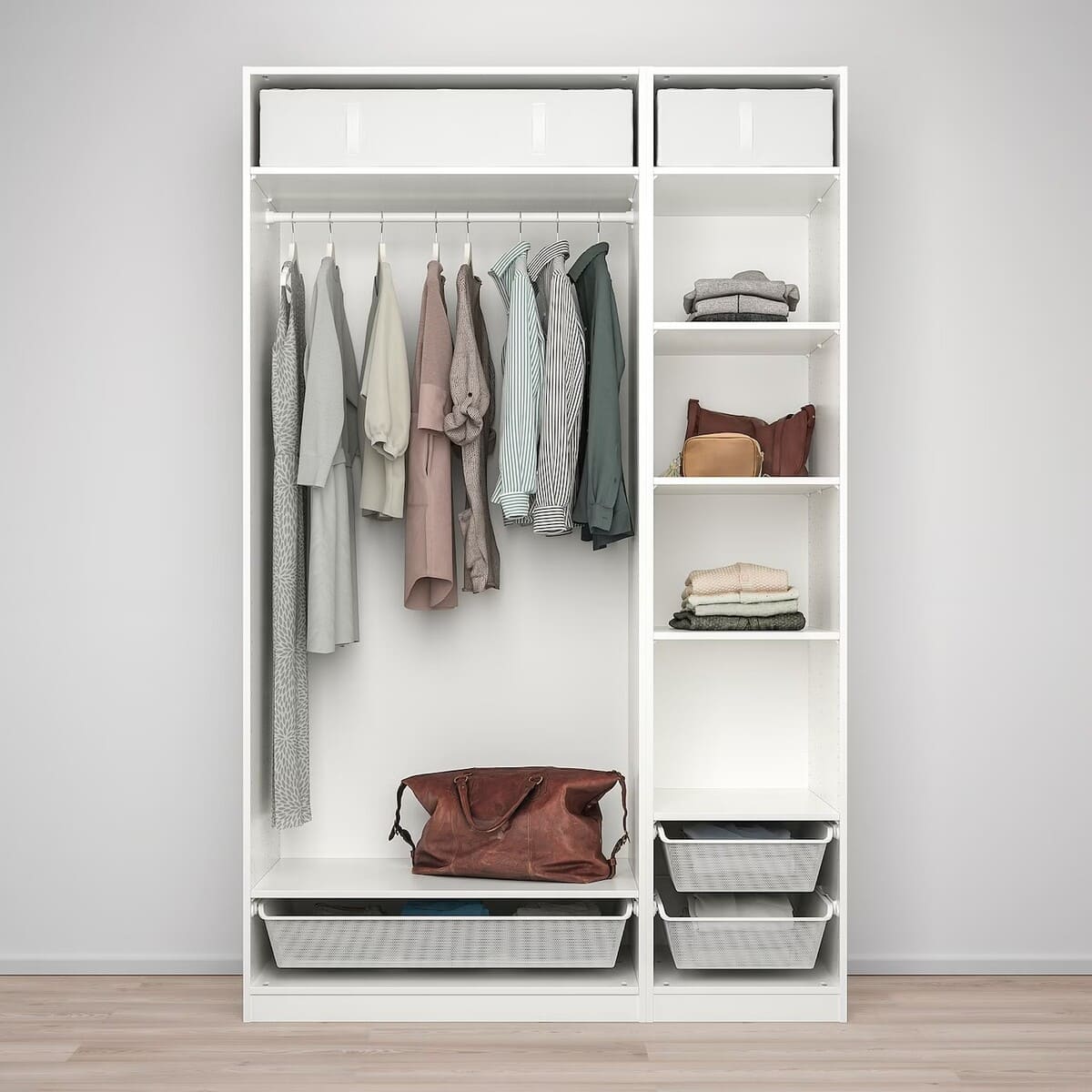 El armario de Ikea que parece un vestidor: sin puertas, todo ordenado y a  precio low cost