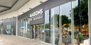 Maisons Du Monde aparador de madera maciza GERMAIN