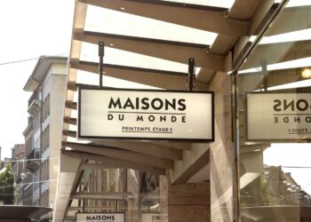 Maisons Du Monde mesa auxiliar