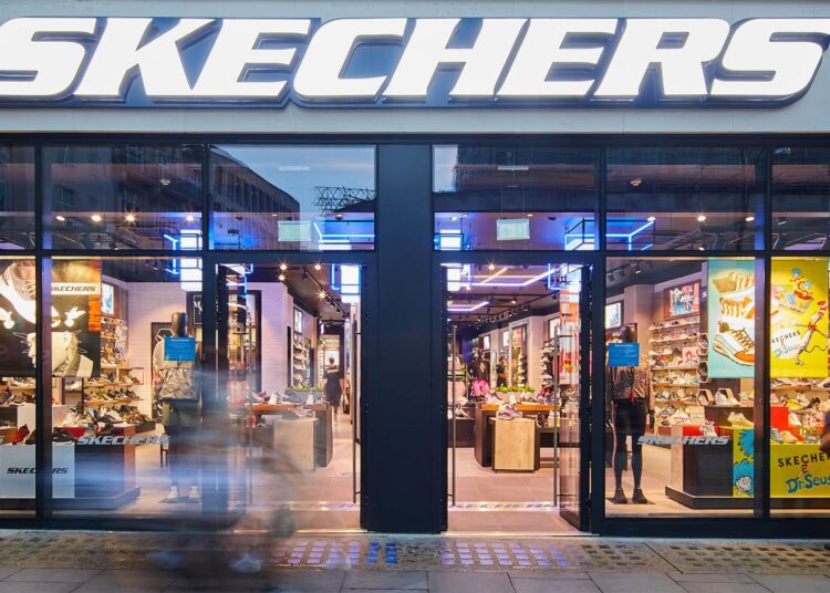 Zapatillas firma Skechers