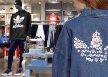 Adidas CHAQUETA VAQUERA