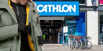 Decathlon parka de montaña y nieve impermeable