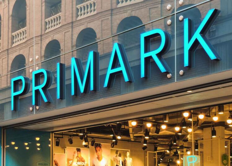 Primark vaqueros raya diplomatica strass