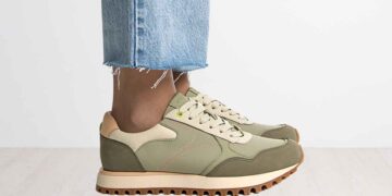 STRADIVARIUS ZAPATILLAS DEPORTIVAS DETALLE