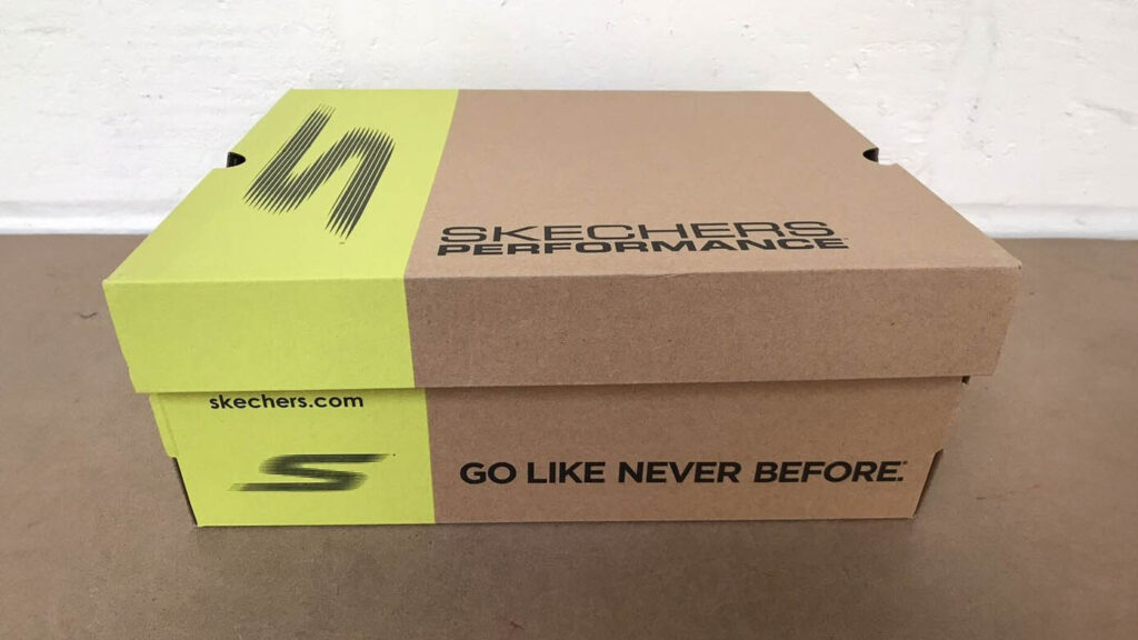 Caja de zapatillas Skechers