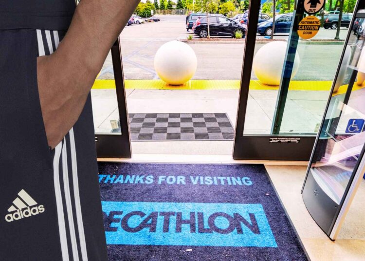 Decathlon pantalón Adidas chándal