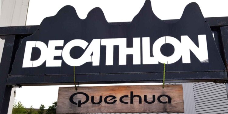 Dechathlon Quechua portabebés ergonómico
