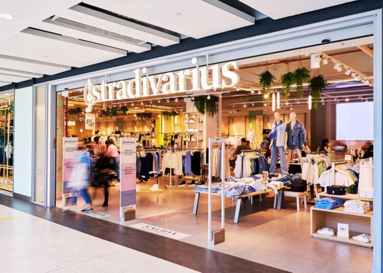 Stradivarius pantalón cargo