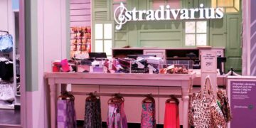 Stradivarius zapatillas retro