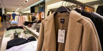 Zara CHAQUETA ENCERADA ZW COLLECTION