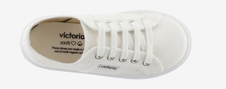 Las zapatillas Barcelona con plataforma de lona de Victoria