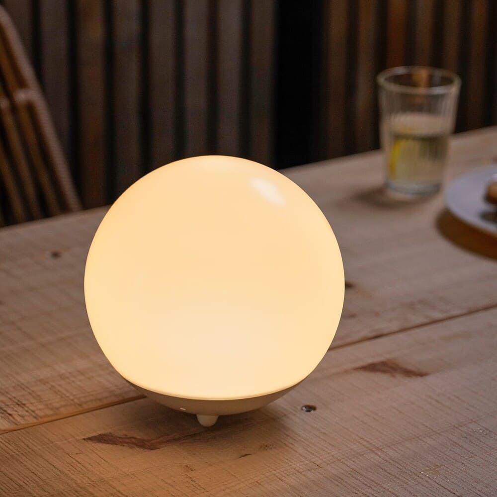 IKEA Lámpara de pie solar eólica LED, exterior globo blanco