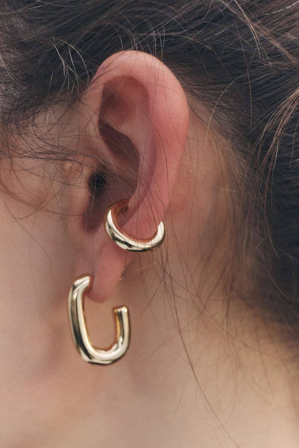 Pendientes ear cuff de Zara