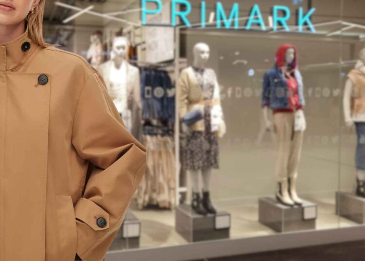 Primark Impermeable Corto De The Edit