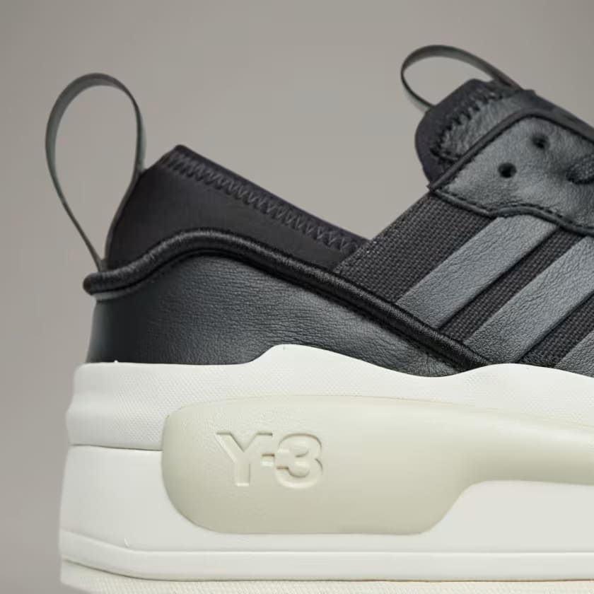 Las nuevas zapatillas negras con plataforma Y-3 Rivalry de Adidas