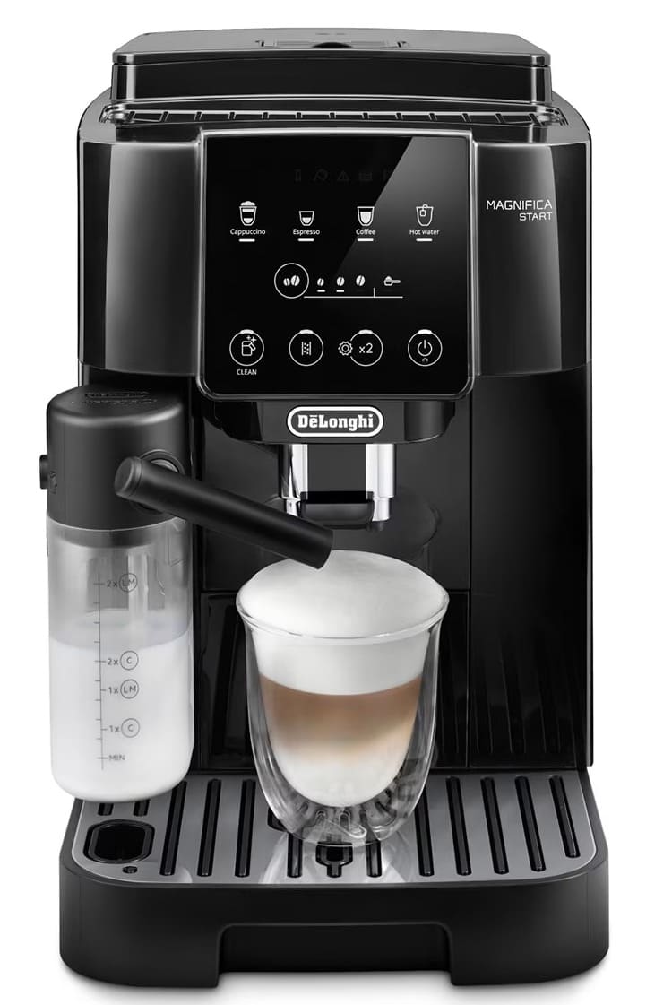 La cafetera superautomática De'Longhi Magnifica Start con jarra LatteCrema Hot en El Corte Inglés