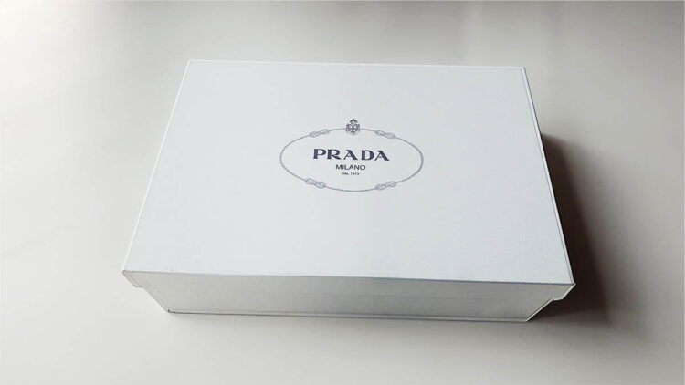 Caja de calzado de Prada