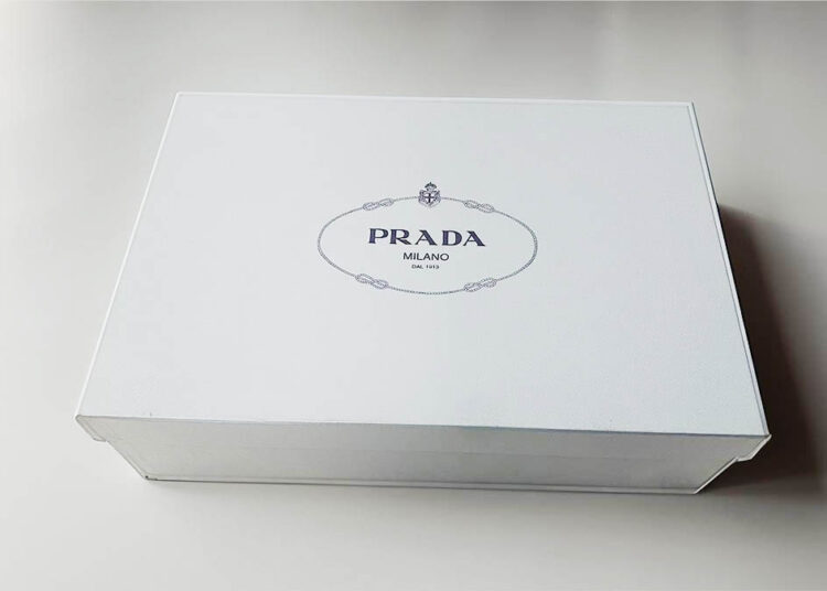 Caja de calzado de Prada