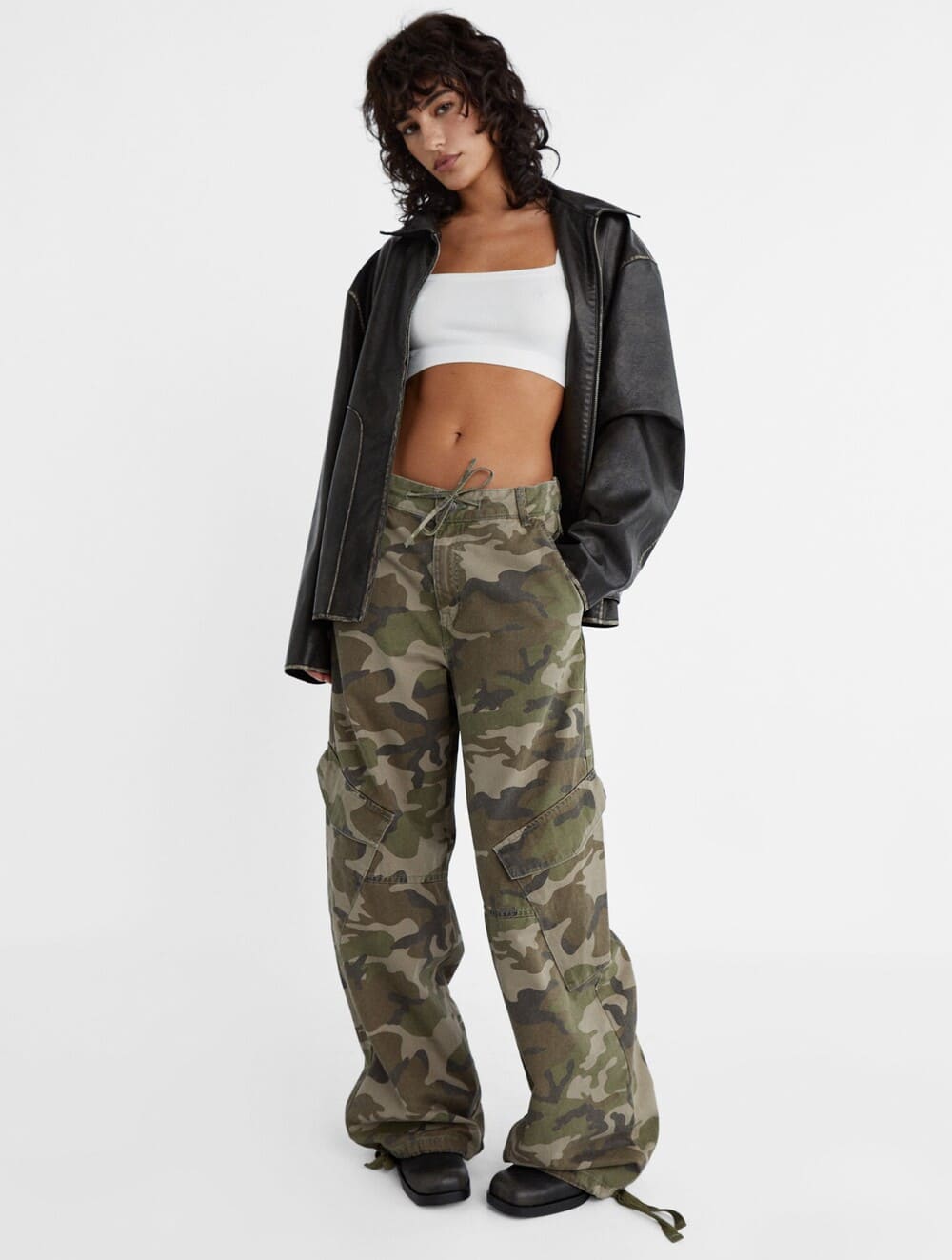 Stradivarius Pantalon Cargo Camuflaje