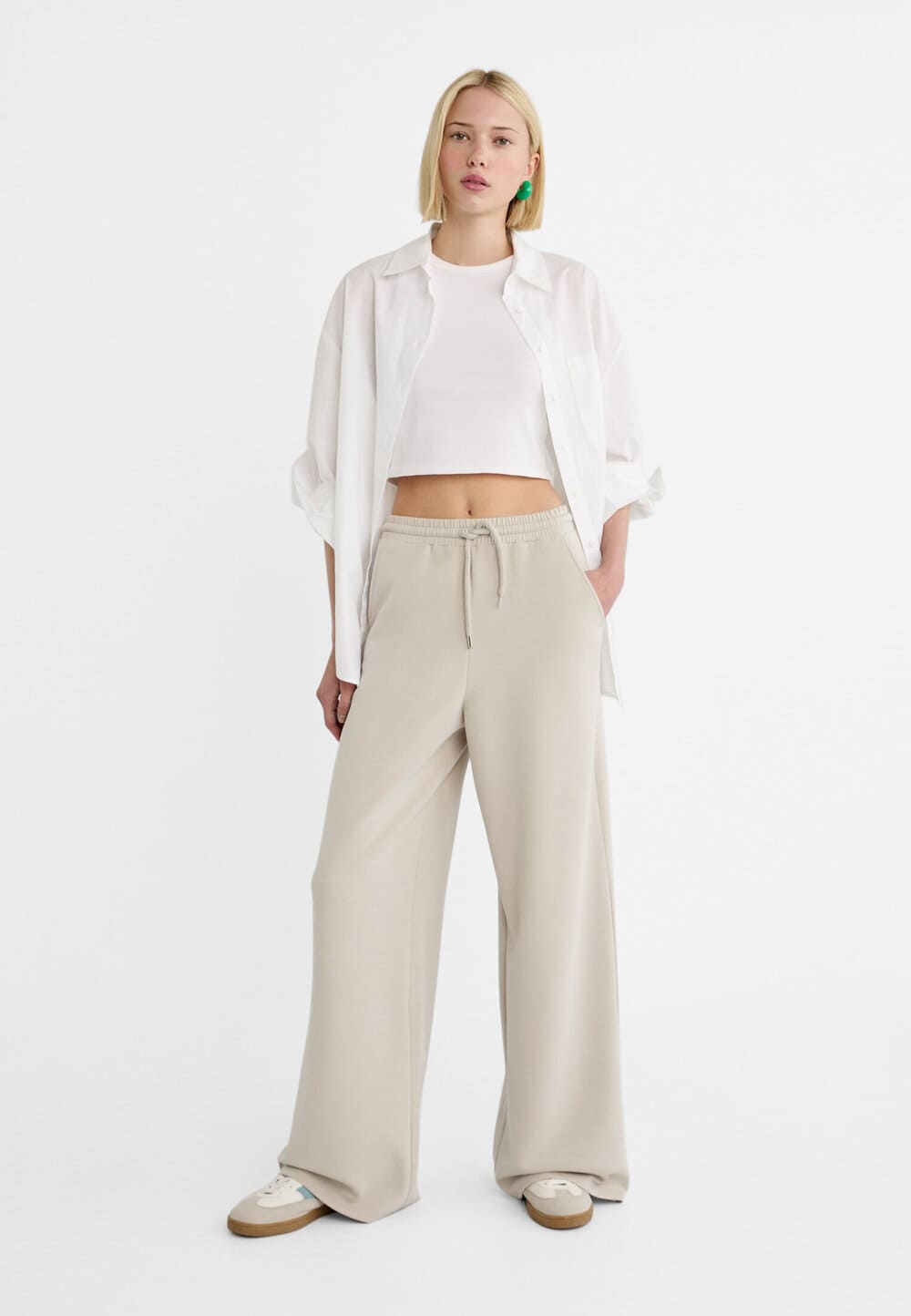 Stradivarius Pantalon Palazzo Tacto Suave, Gris