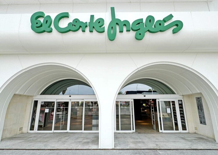 Tiendas El Corte Inglés en Jerez - Cristo García para Grupo MIRA