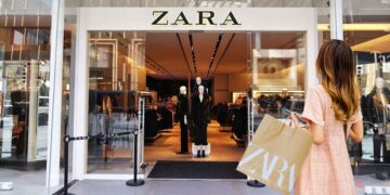 Zara falda tiro alto