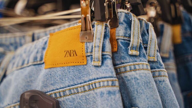 Zara pantalones jeans tiro medio