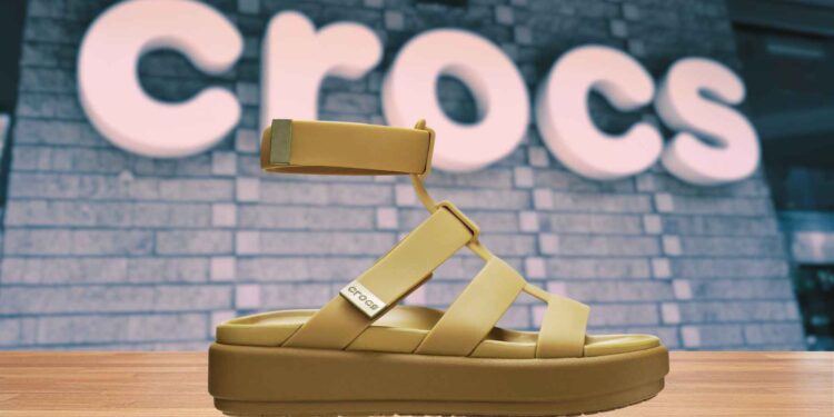 Crocs sandalias Brooklyn Luxe Gladiator W