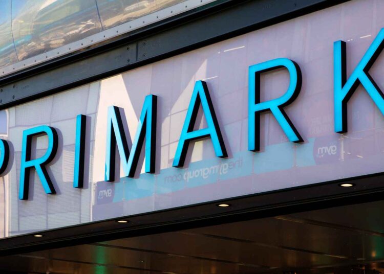 Primark sandalias tacón plataforma Rita Ora