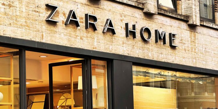 Zara Home mesita de noche madera