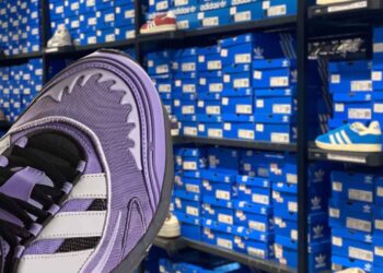 Adidas ZAPATILLA XARE BOOST