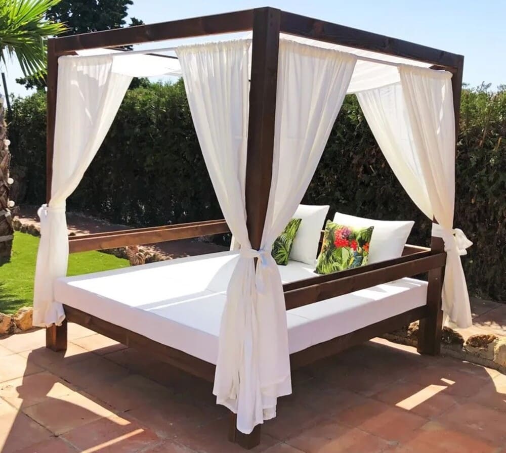 Cama balinesa madera posavasos Leroy Merlin