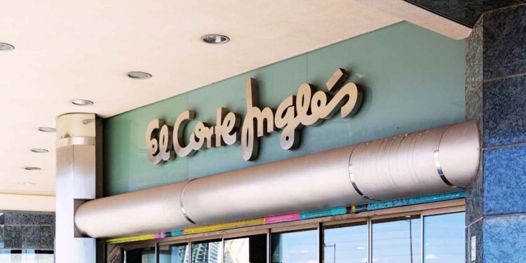 El Corte Inglés collar Adolfo Domínguez