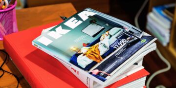 Ikea caja con tapa SAXBORGA