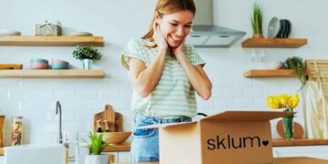 Sklum Lampara de Mesa en Travertino Davise