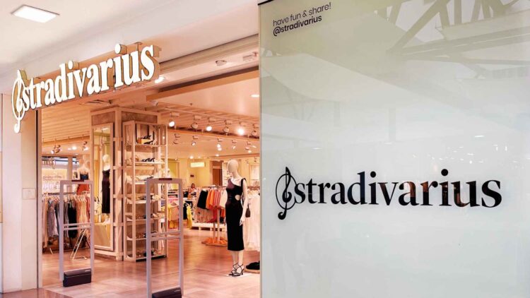 Stradivarius vestido corto grand slam