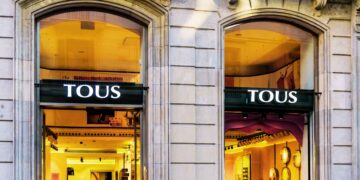 Tous pendientes suelto corto oso de oro