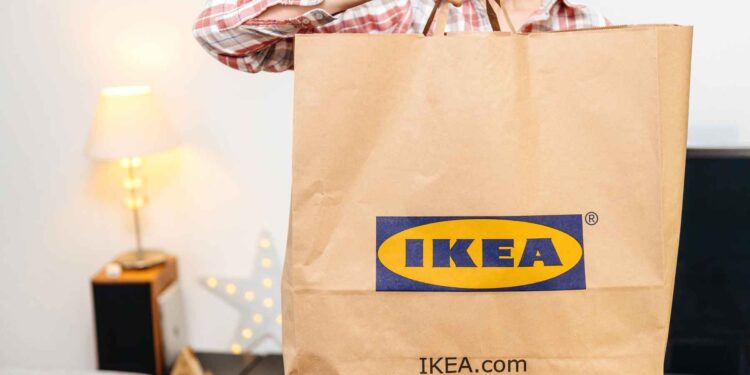 Ikea lámpara de techo TALLBYN