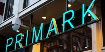 Primark cárdigan Rita Ora