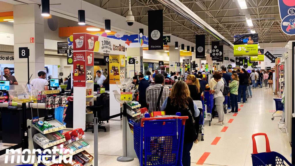 Carrefour lampara de pie mesita auxiliar