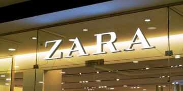 Zara bolso caja rosa