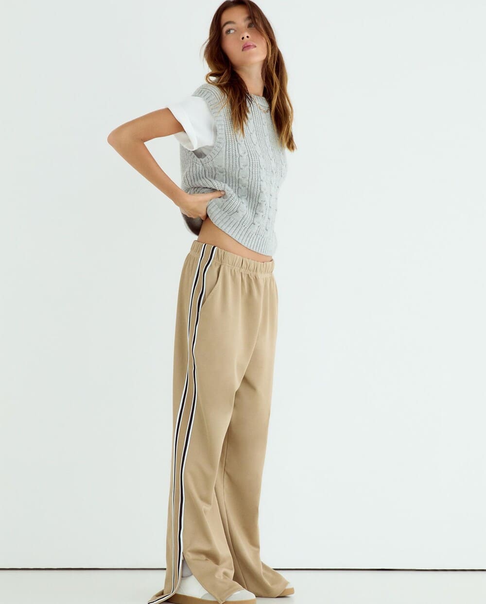 Stradivarius Pantalón jogger cremallera lateral