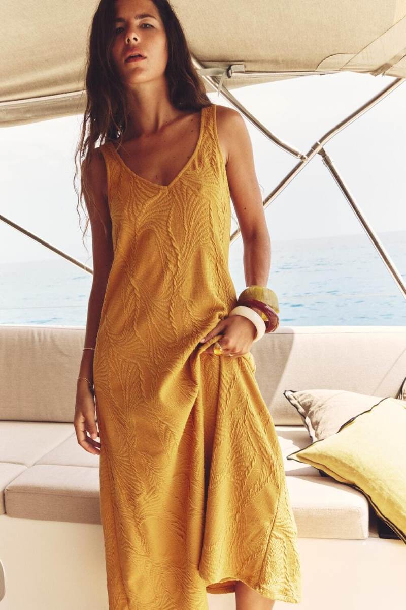 Vestido fluido Jacquard amarillo