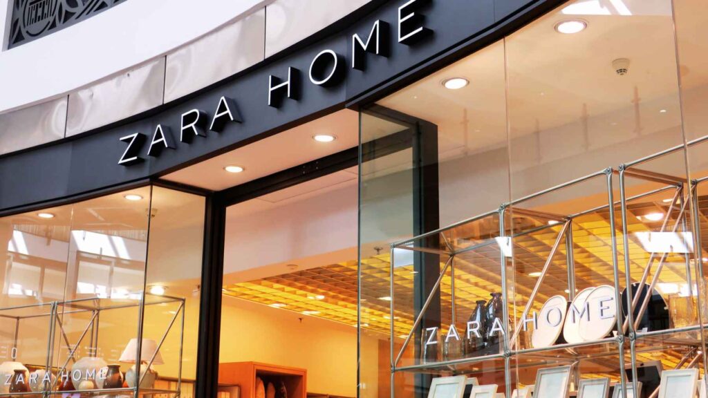 Zara Home mesa auxiliar puff