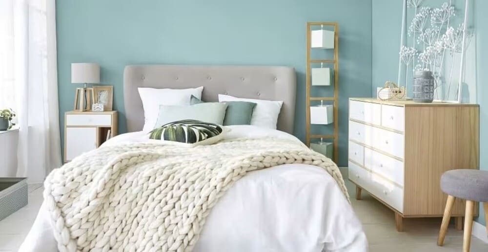 Cómoda escandinava con 6 cajones de paulonia blanca Maisons Du Monde