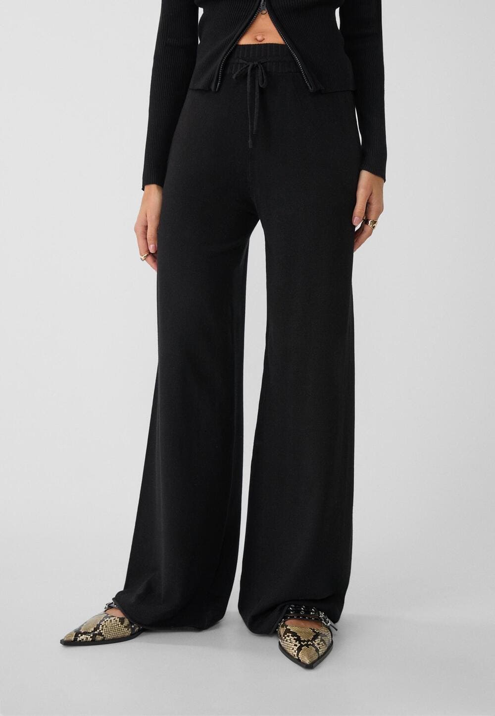 Stradivarius Pantalon Punto Relaxed