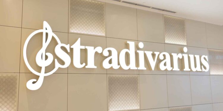 Stradivarius cazadora efecto pelo